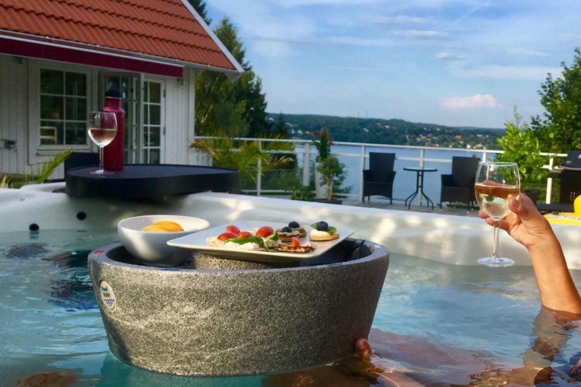 Lovely studio apartment seaview&private sauna Lerum Exterior foto