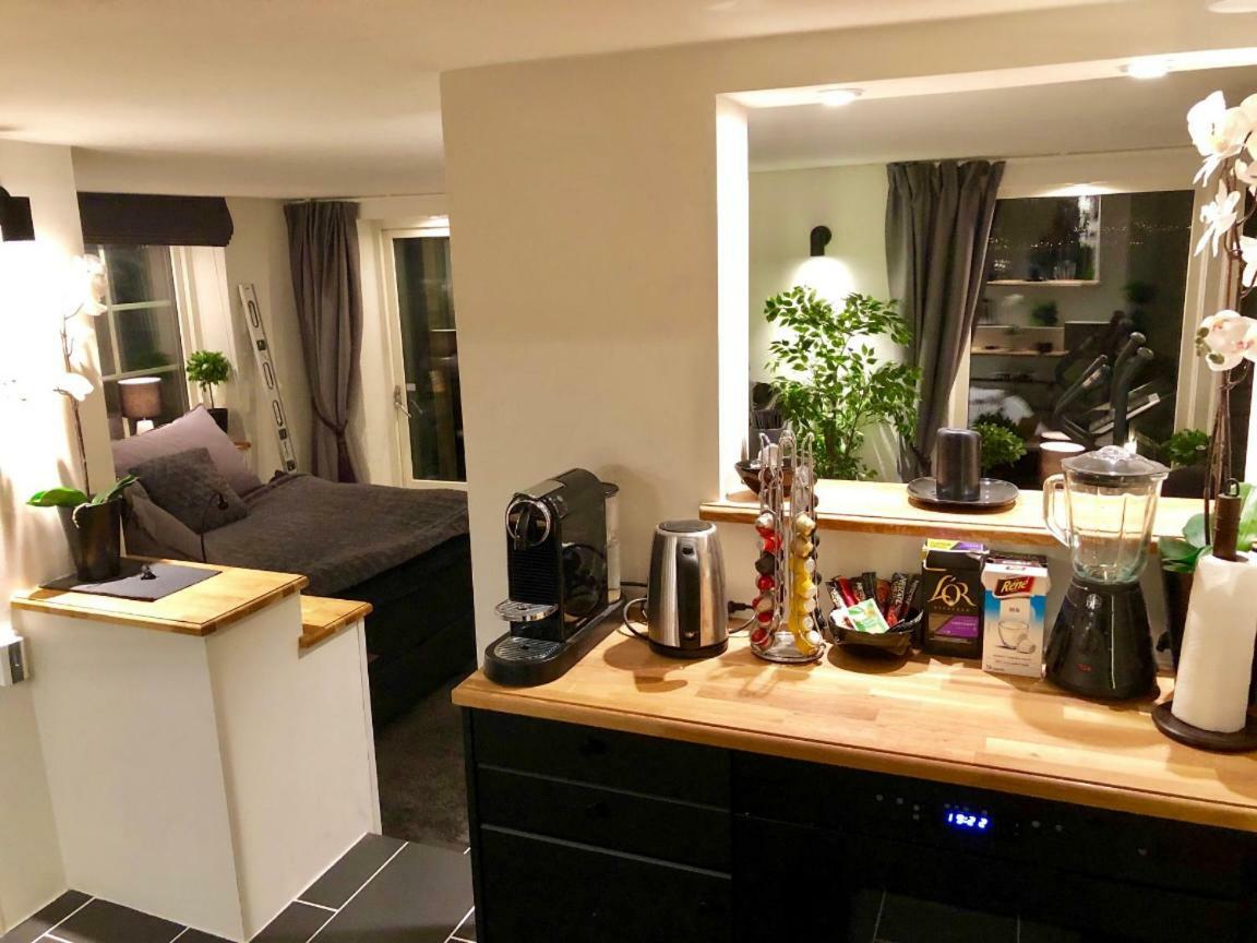 Lovely studio apartment seaview&private sauna Lerum Exterior foto
